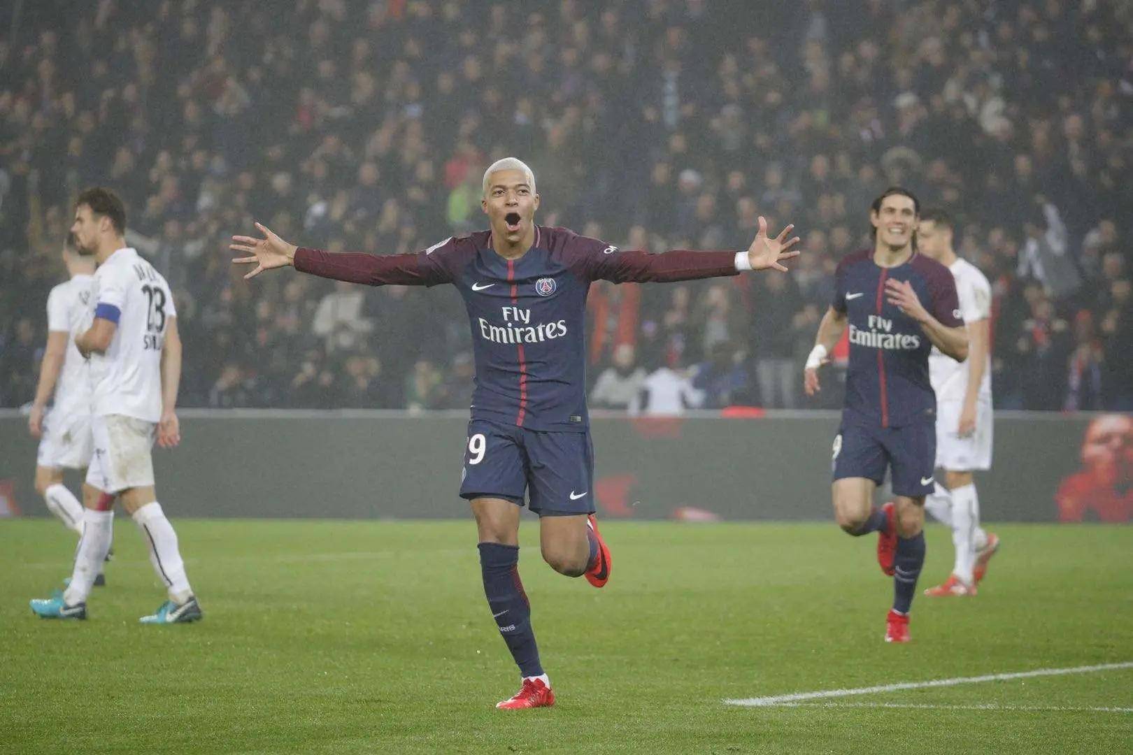 k1体育登录入口官网-毕尔巴鄂竞技清晨绝杀压哨，志在法甲名次提升，更衣室稳定，赛程密集仍需轮换